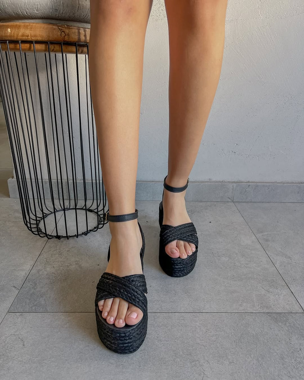 gid://shopify/MediaImage/24692267712606